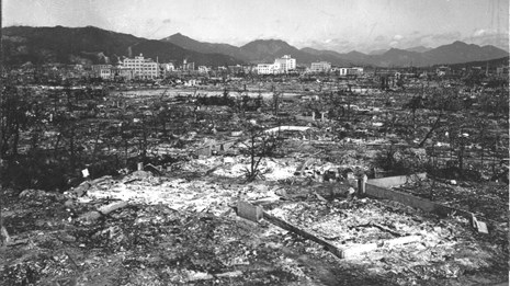 D8EF608E-E8AC-8FE4-3F8DB9B44A8D1AA6 80 Anos da Tragédia de Hiroshima: Poder, Ameaça e Aniquilação