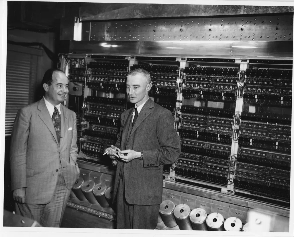 e1b35c5c-57e0-4827-9b62-e6fa030f0f46_2984x2409-1024x826 80 Anos da Tragédia de Hiroshima: Poder, Ameaça e Aniquilação